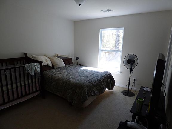 5th image of 425 Savannah River Dr