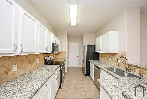 6127 Yorkglen Manor Ln — Photo 8