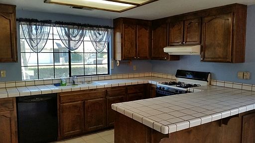 2nd image of 1040 Mason Ct