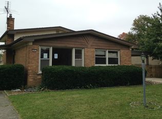 207 N Arquilla Dr, Chicago Heights, IL 60411