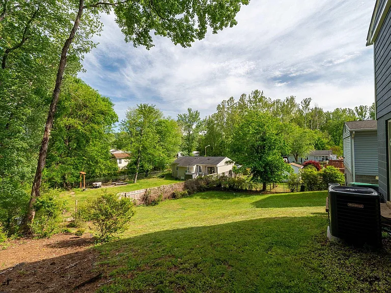 105 Hartmans Mill Rd #A — Photo 47