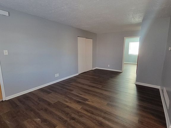 3rd image of 4405 Landside Dr #2