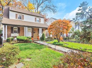 39 Cumberland Dr, Yonkers, NY 10704