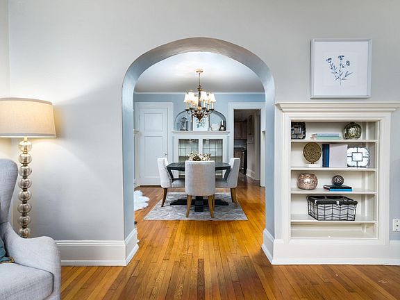 5th image of 4207 N Stowell Ave #1