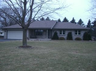 1341 Dennis Dr, Rockford, IL 61103