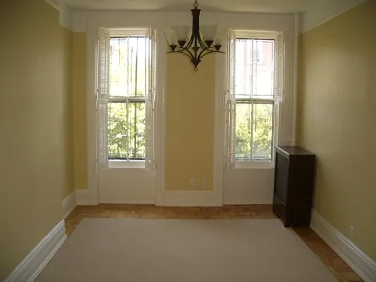 Rented by Garfield Realty  | media 24