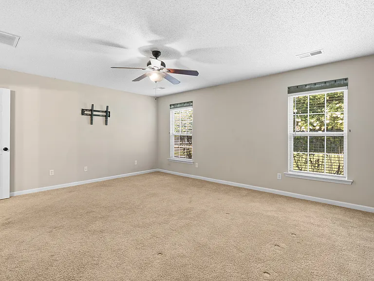 228 Rindle Dr — Photo 14