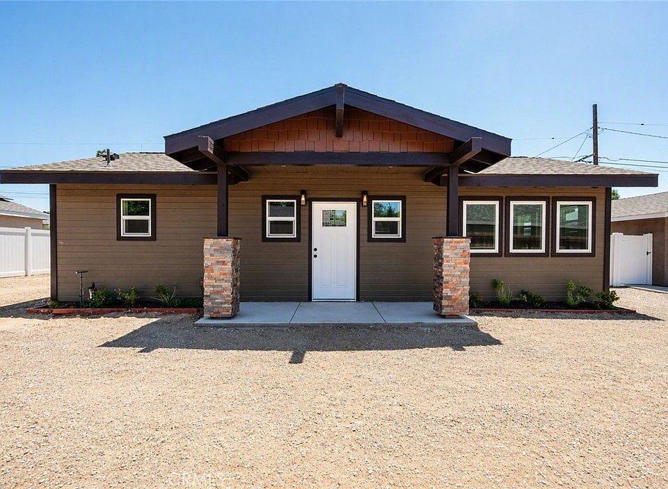 1st image of 4809 Charlotte Way