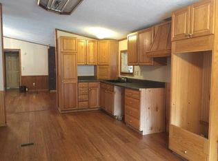 950 Amma Rd, Clendenin, WV 25045