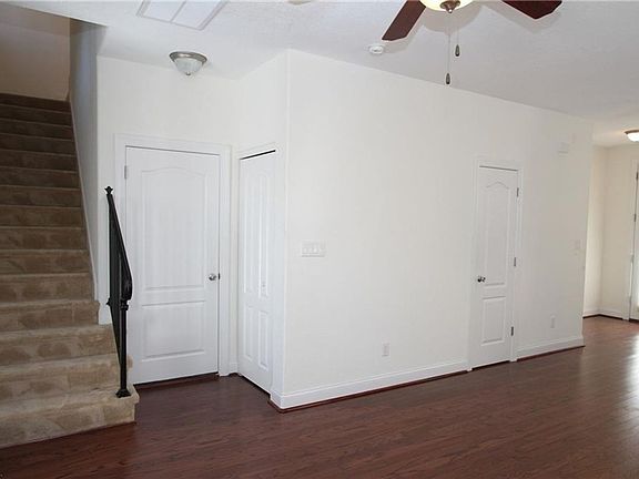 2nd image of 1104 Mediterranean Ave