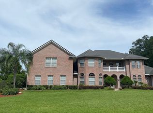 1015 Victory Lake Dr, Jacksonville, FL 32221