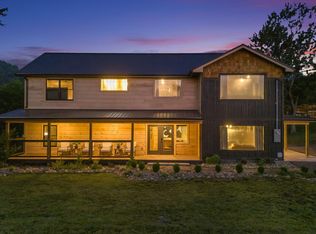 3204 Mayes Loop Rd, Pigeon Forge, TN 37863