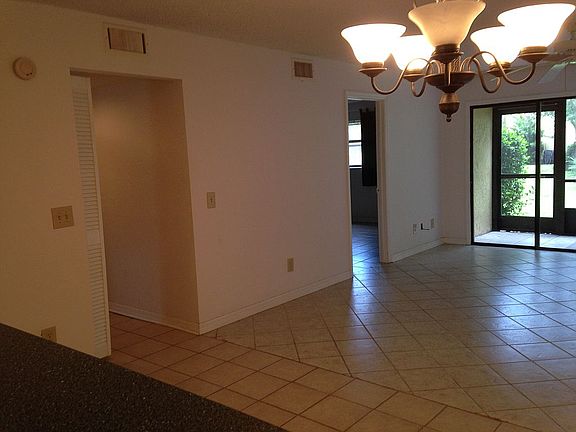 2nd image of 400 18th St Unit 1-16