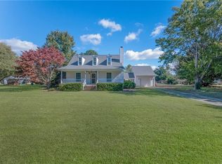24 Gurwen Dr, Smithfield, VA 23430