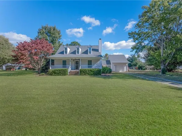 24 Gurwen Drive, Smithfield, VA 23430