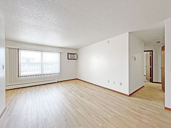 4th image of 3100-3122 14th St SW #8