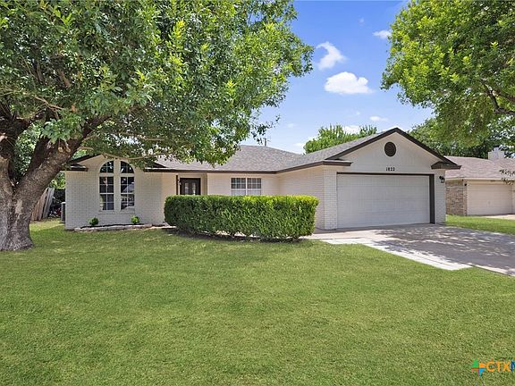 2nd image of 1822 Dusk Dr