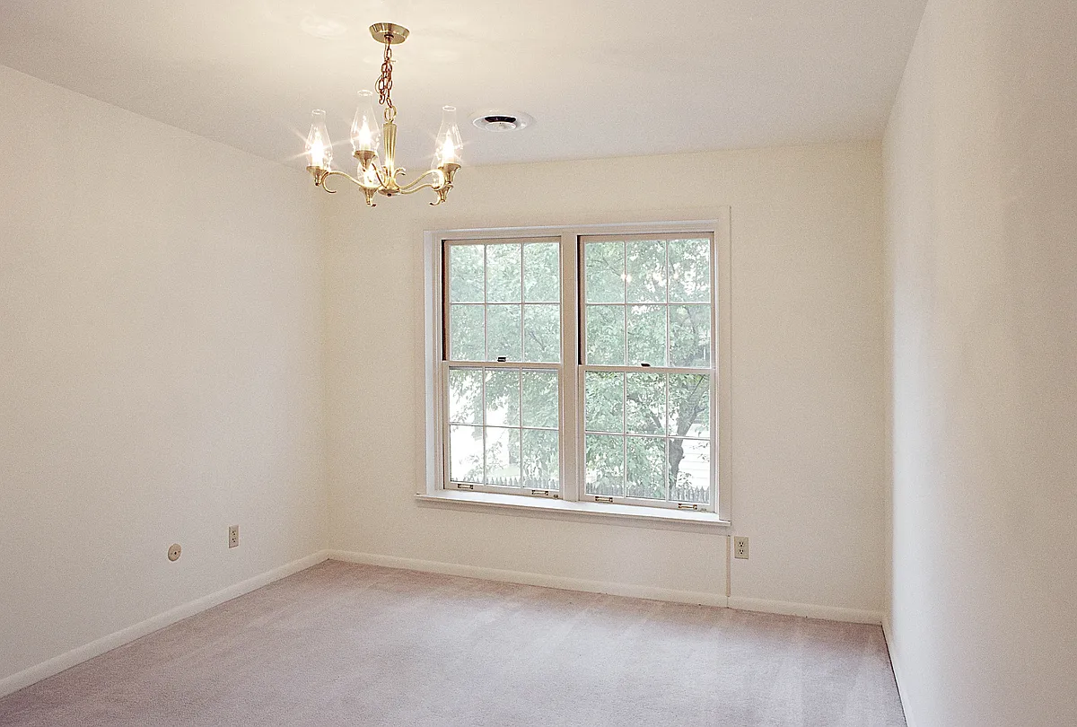 Building Photo - 6329 Marchand St #11