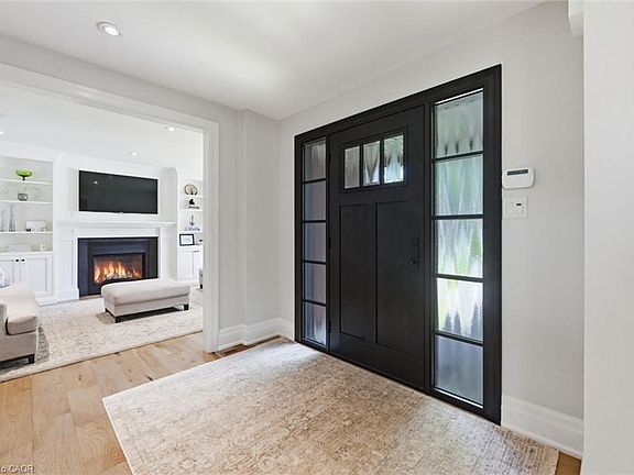 4th image of 313 Lakeview Ave