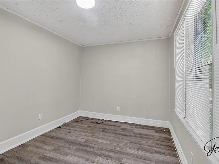3509-3511 Concord St - Dexter McKenzie — Photo 2