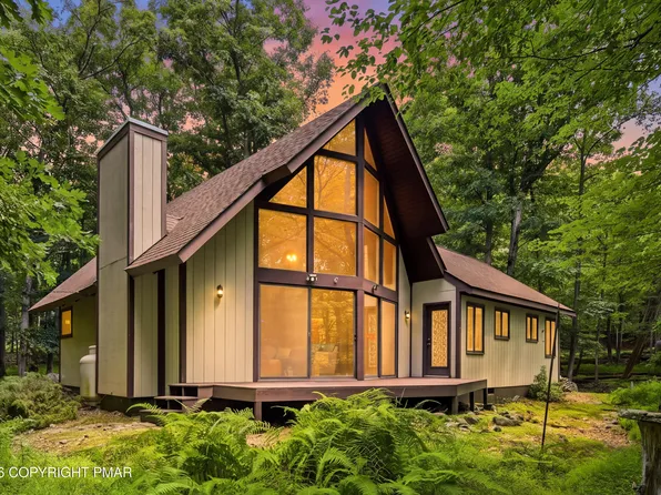 114 Forest Dr, Canadensis, PA 18325