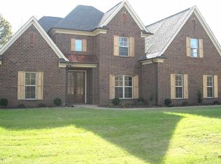 3303 Nikki Lakes Dr, Nesbit, MS 38651