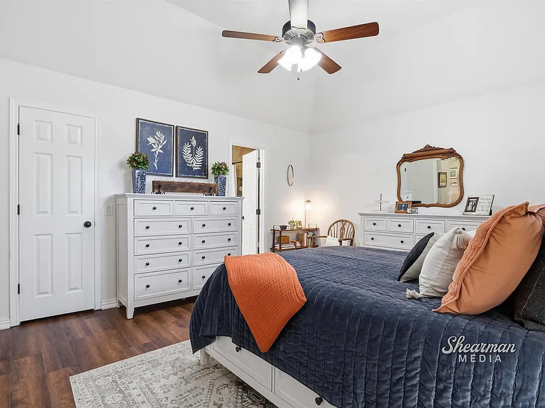 1215 Amherst St — Photo 14