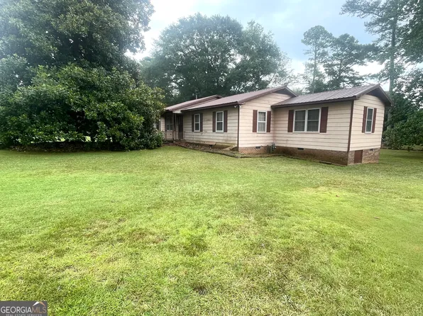 5 Pine Chase Dr, Carrollton, GA 30116