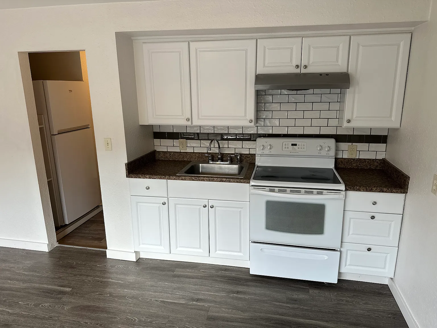 1 bed, 450 sqft, $1,275 — Photo 2