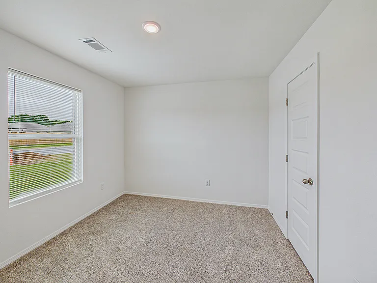 13 Vineyard Dr-10_05262026