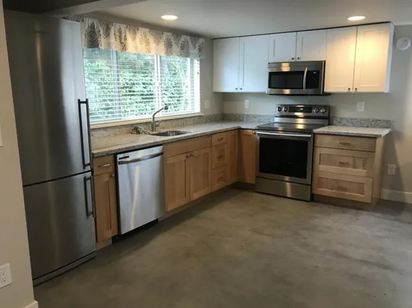 3712 29th Ave W, Seattle, WA 98199