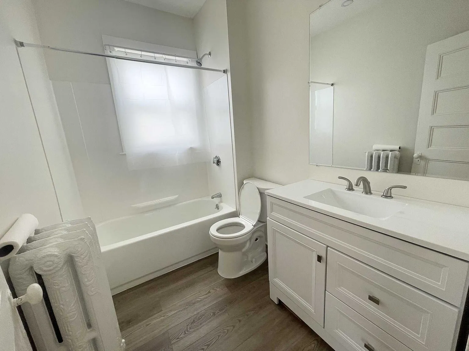 3 bed, $3,675 — Photo 3