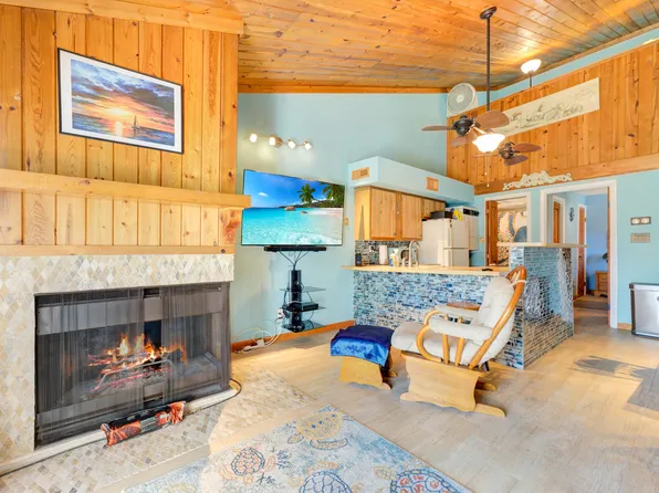 281 Driftwood Ln, Edisto Island, SC 29438