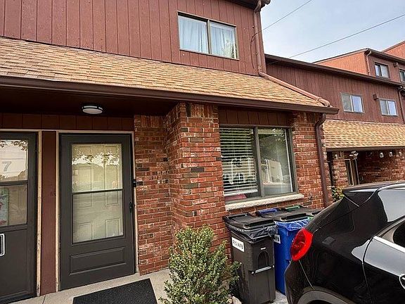 2nd image of 915 W Fingerboard Rd