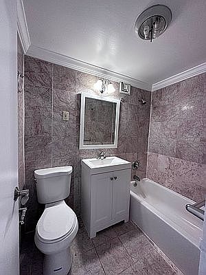 4th image of 217-42 Peck Ave #2B
