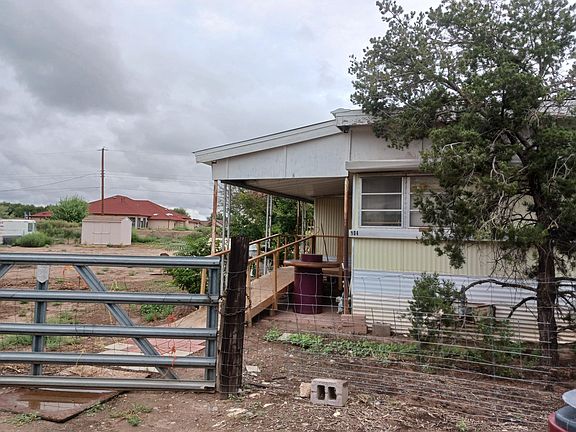 3rd image of 1950 Winchester Dr