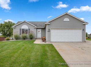 4027 Friesian Dr, Hudsonville, MI 49426