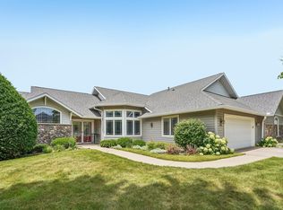 1708 Dewberry Dr, Madison, WI 53719