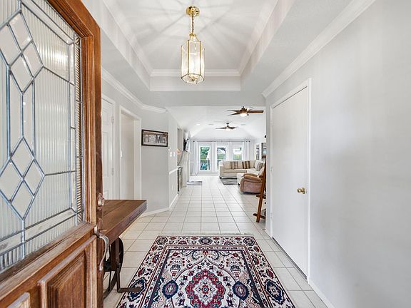 4th image of 15303 Garett Green Cir