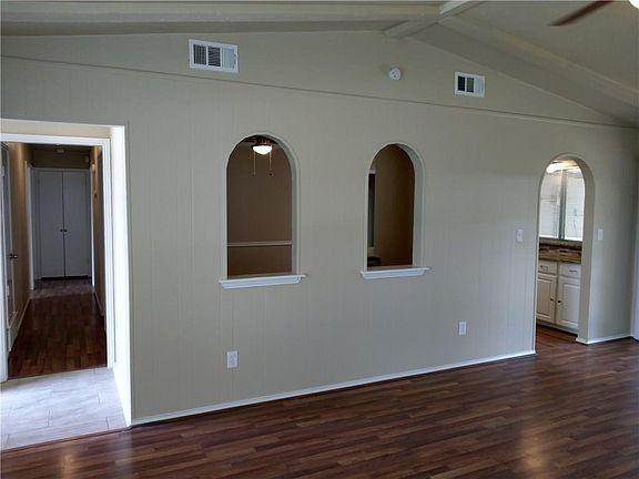 5th image of 2405 Creekdale Dr