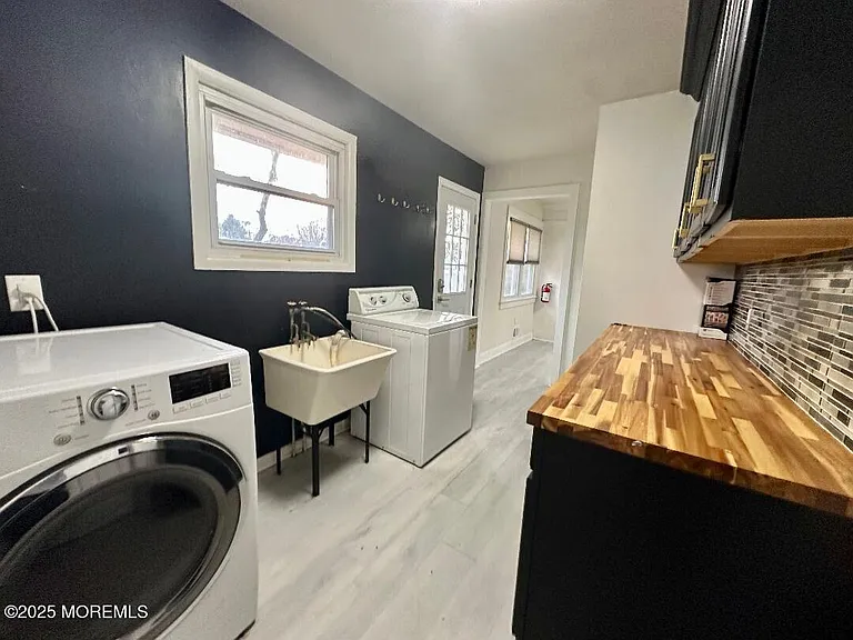 297 Cambourne Dr — Photo 13