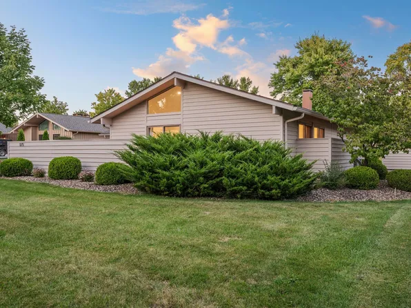 875 Brandon Cir, Aurora, OH 44202