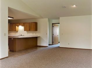 851 E Prairie Ln #1, Eau Claire, WI 54703