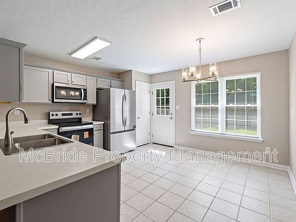 5th image of 2908 Carey Ct