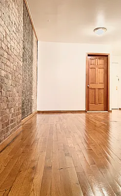 Rented by Living New York | media 11