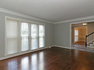 510 Queensferry Rd, Cary, NC 27511