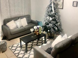 824 Pear St, Reading, PA 19601