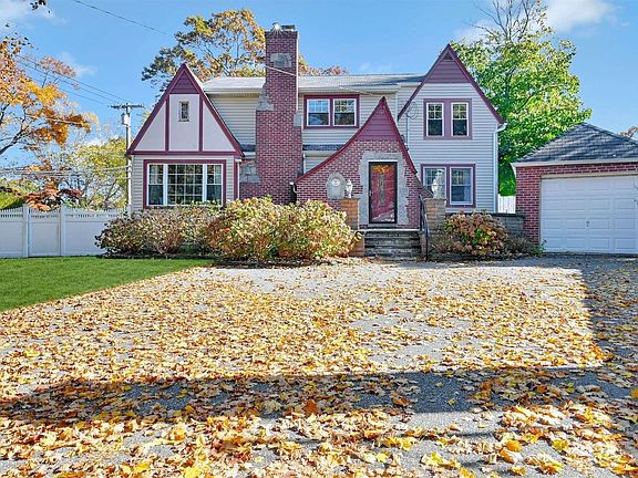 2nd image of 55 Westbury Dr