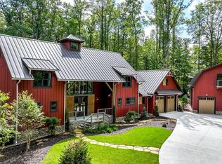 642 River Gorge Dr, Fayetteville, WV 25840