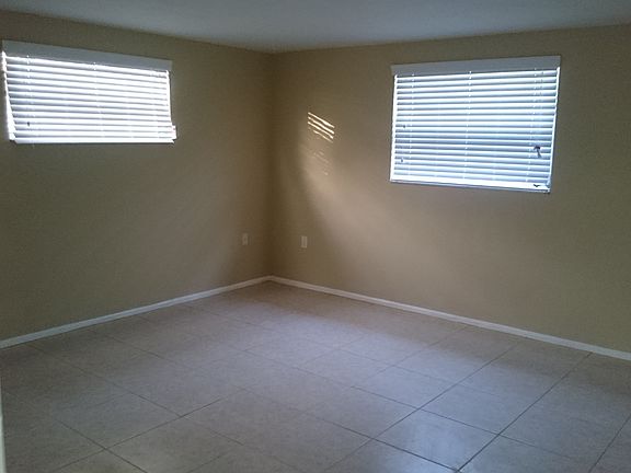 Large Master Bedroom 15x13